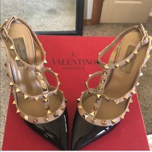 Valentino Rockstud pump black